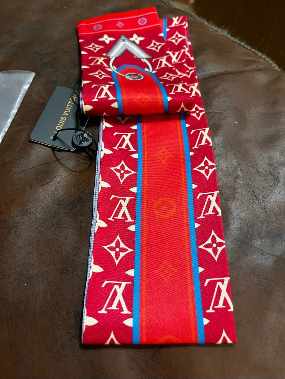 ❤️ Louis. Vuitton. Red Monogram Minimalle Bandeau Silk Scarf